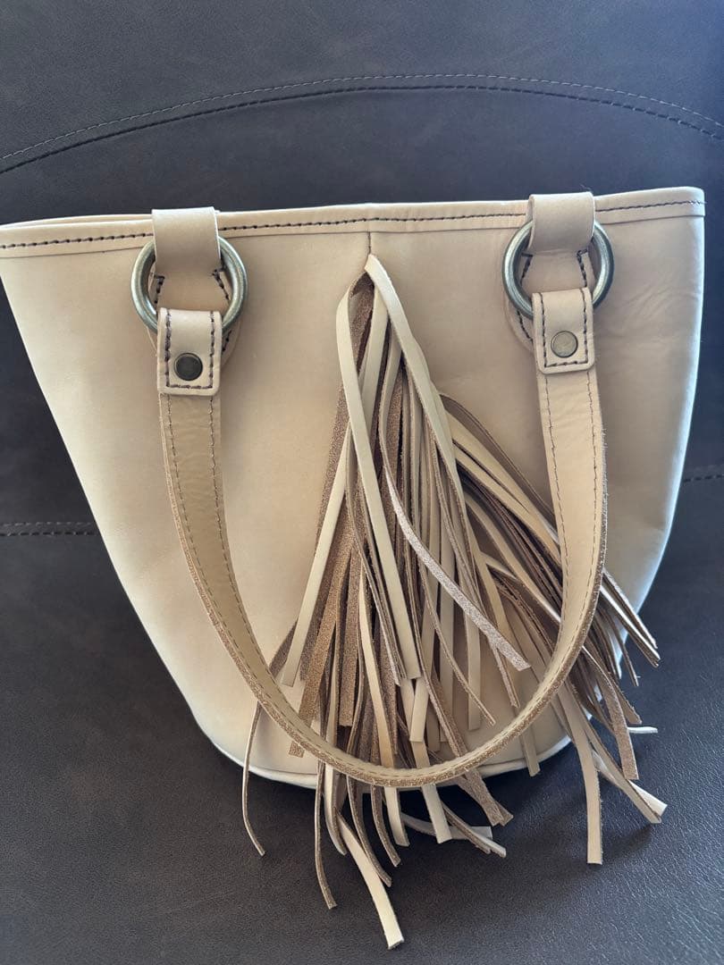 maribali ベージュ フリンジ バッグ