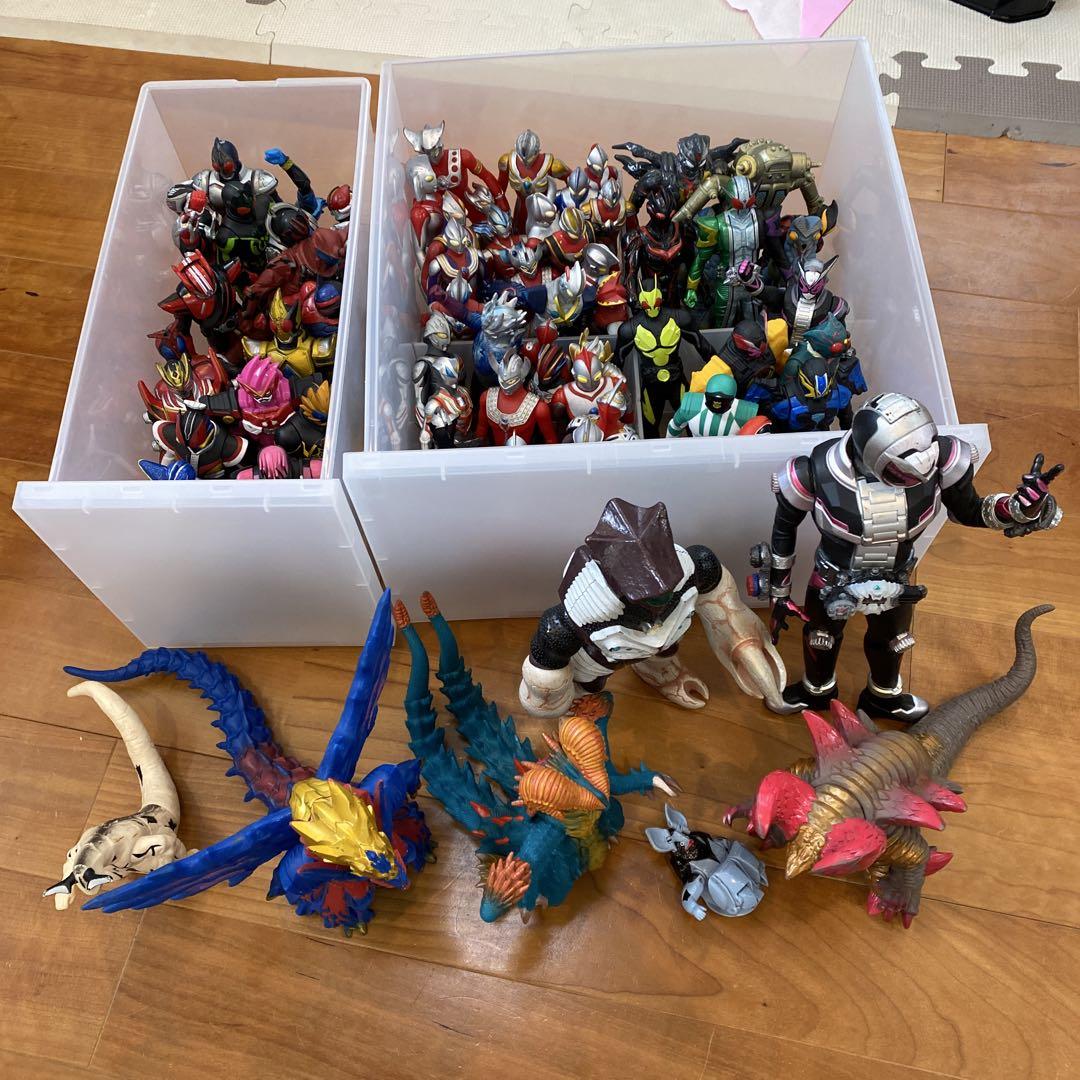 ウルトラマン 怪獣 フィギュア 12体セット - メルカリ