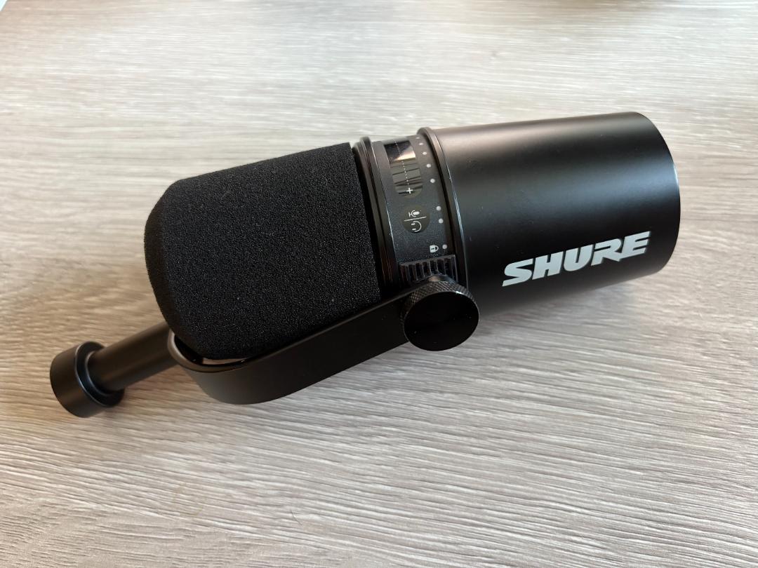 SHURE MV7 + マイクアーム