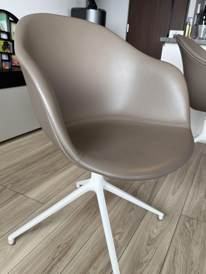 【値下げ中】ダイニングチェア Adelaideチェア (回転ベース付き) 4脚 Adelaide dining chair with swivel function | ボーコンセプト