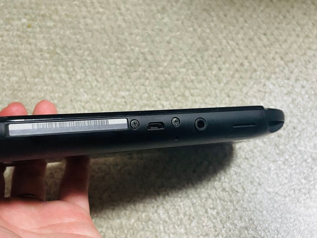 PS Vita 本体 黒 PS Vita 本体 黒