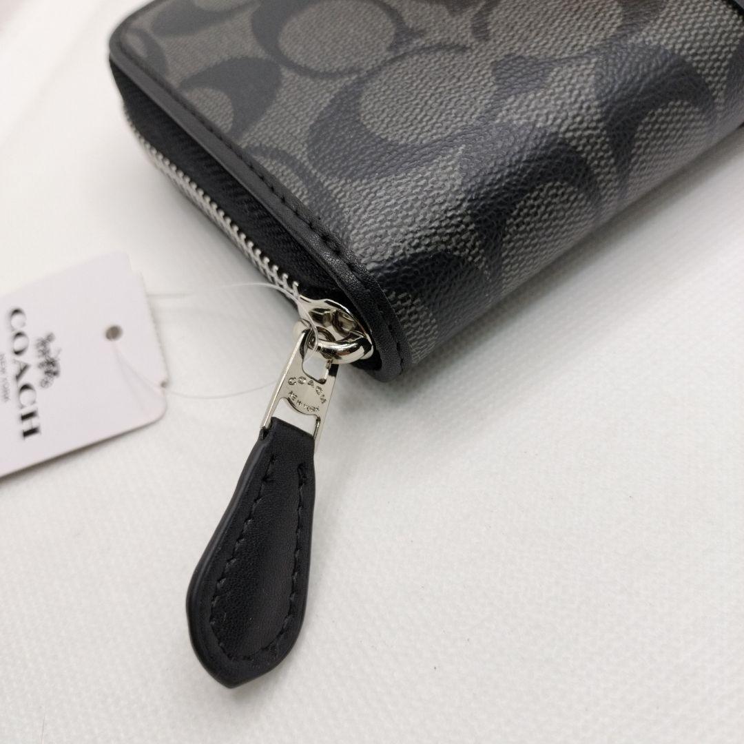 新品COACH　シグネチャー長財布　ブラック＆グレー　男女兼用　フォロー割有り 新品COACH シグネチャー長財布 男女兼用 フォロー割有り。 小物
