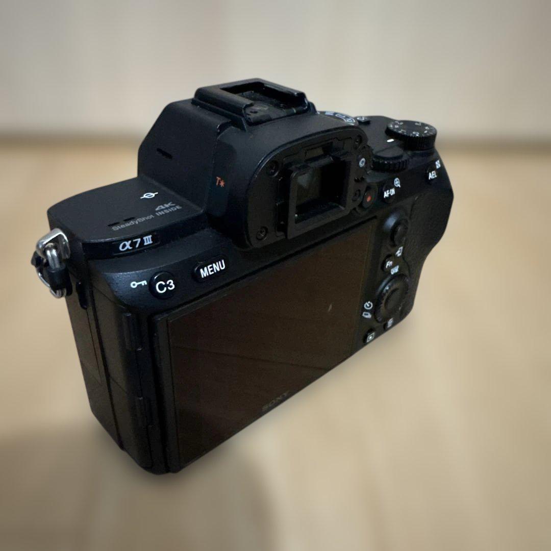【数量限定】旧モデル在庫処分セールを開催します！ Sony a7III カメラセット(レンズ・マイク・バッテリー・充電器 デジタルカメラ
