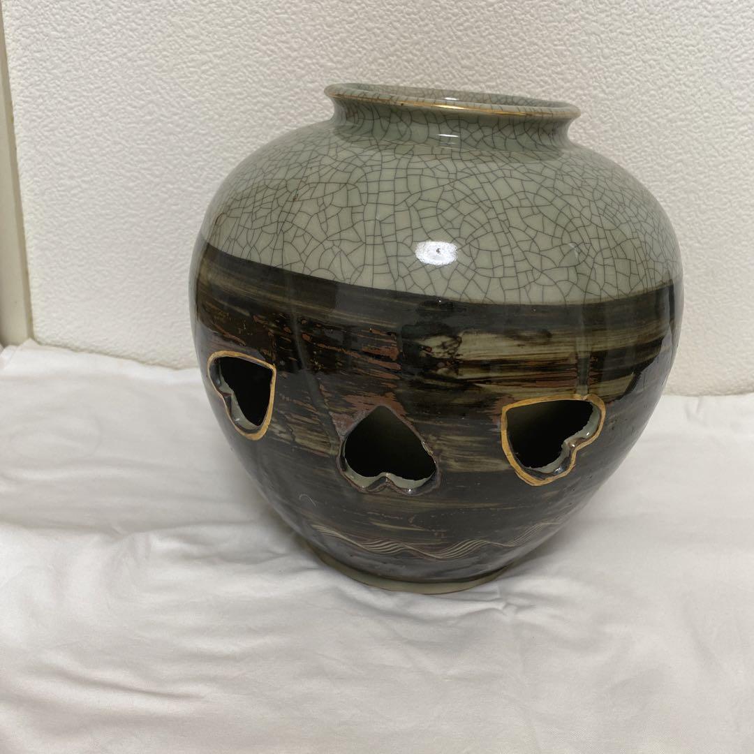 大堀相馬焼 花器 花瓶 壺 左跳ね馬 走り馬 青磁貫入製品 金彩 駒