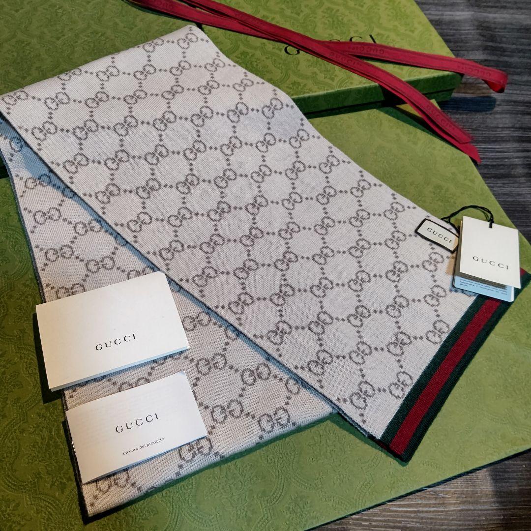 入荷なう ❤新品箱袋付❤GUCCI マフラー ショール スカーフ❤ベージュ❤ 小物