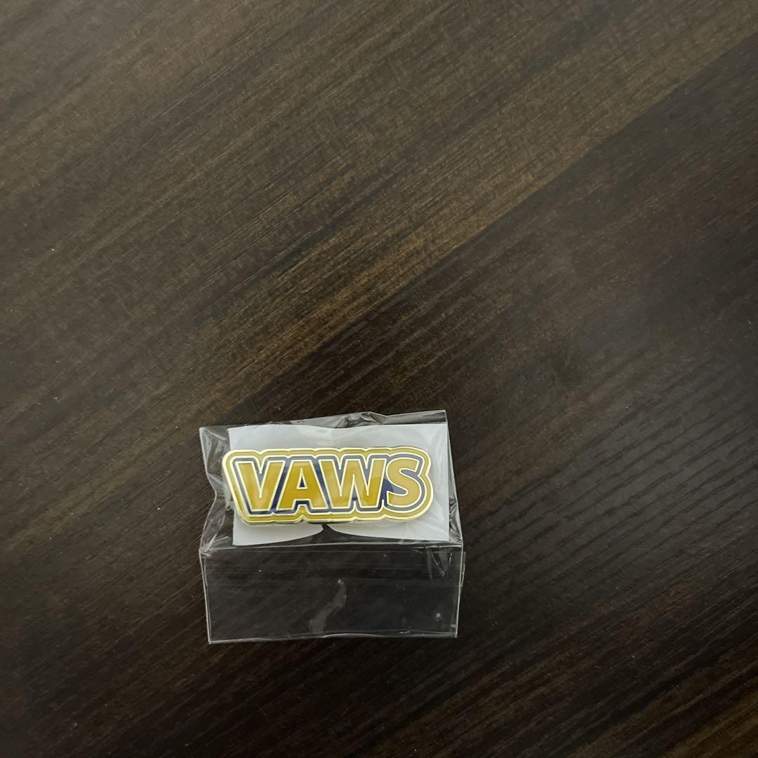 Vaws ピンバッジ