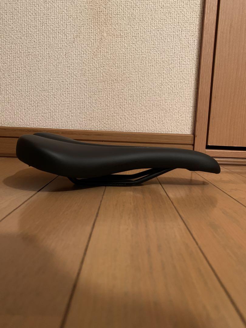 WTB VOLT サドル