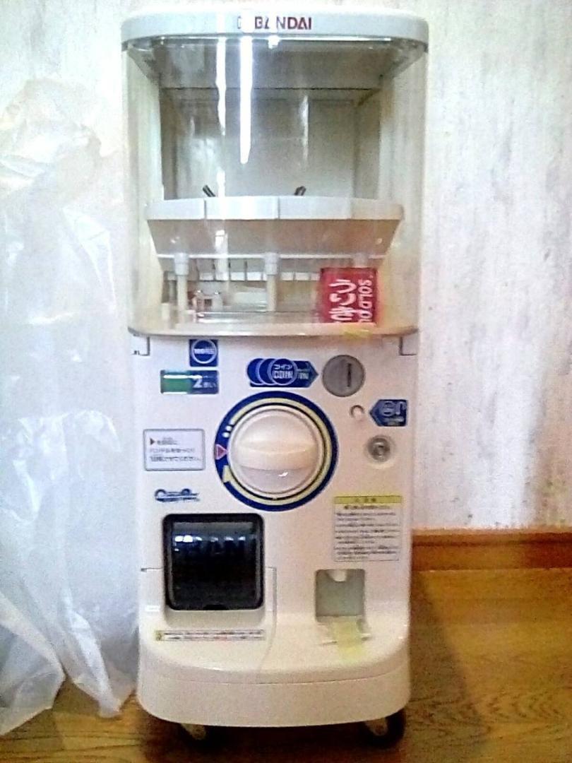 ガシャポンステーション ☆未使用品☆ キャスター付き カプセルステーション  。