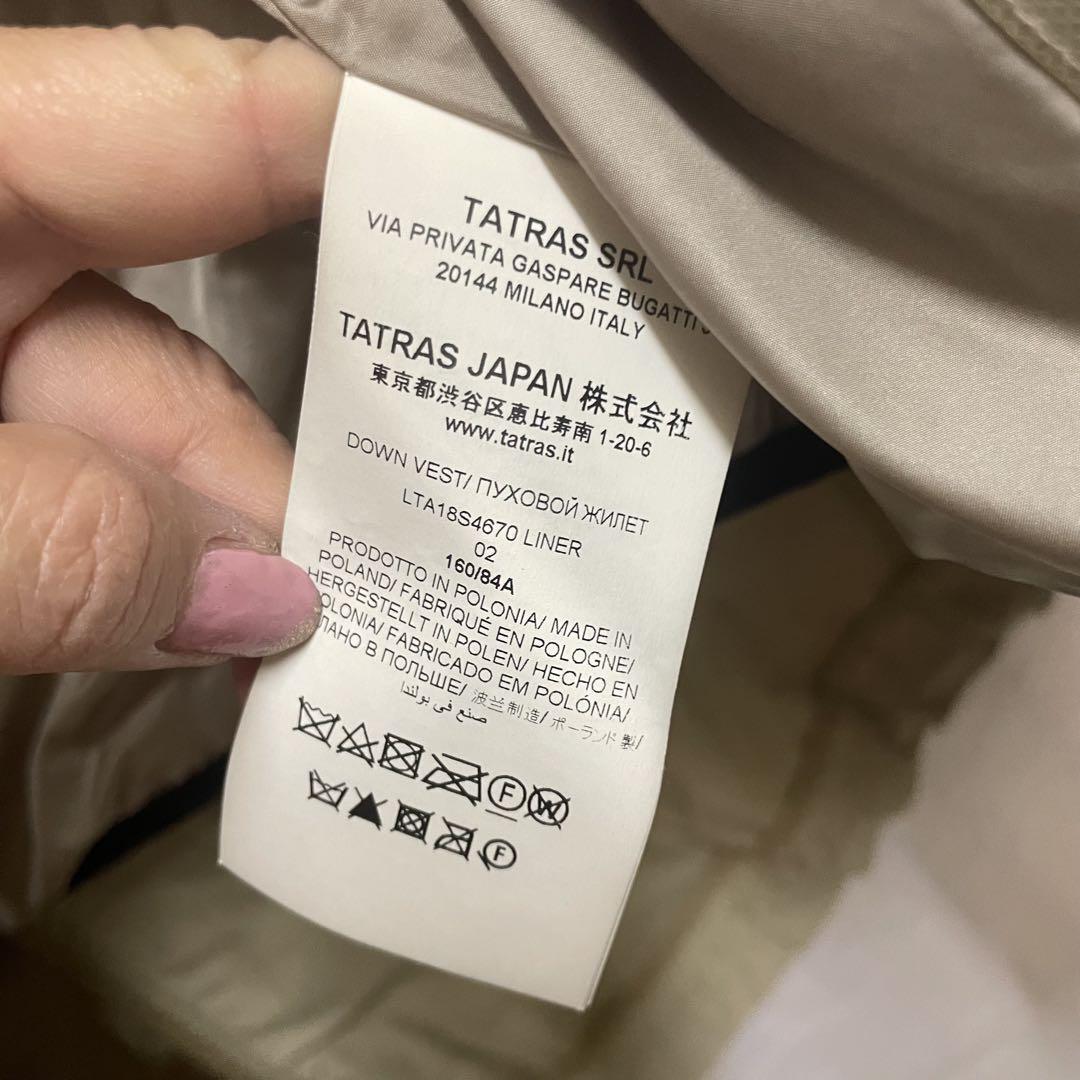 ベージュ