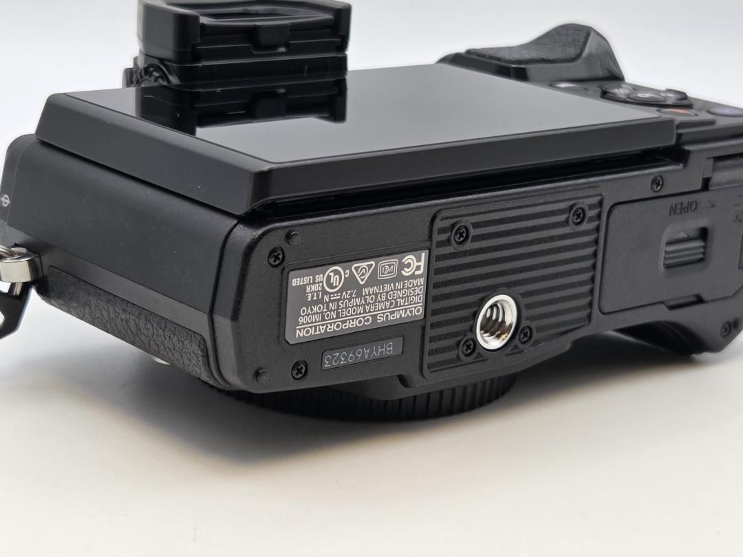 ●ほぼ新品● OLYMPUS OM-D E-M10 MarkⅢ ボディ ブラック