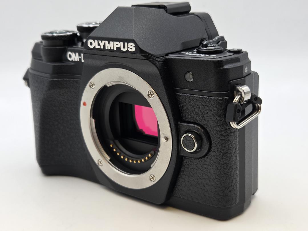●ほぼ新品● OLYMPUS OM-D E-M10 MarkⅢ ボディ ブラック
