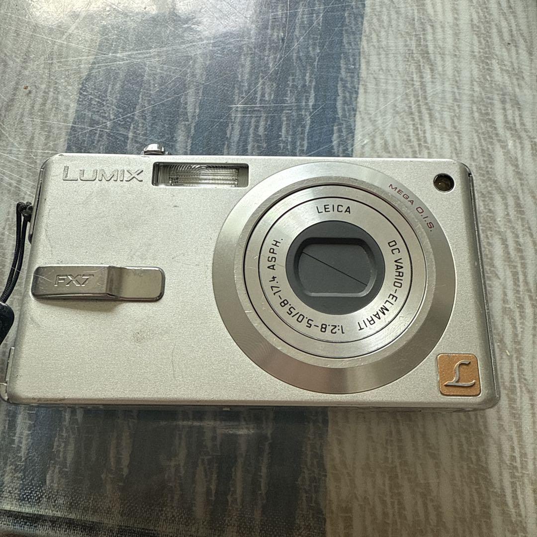 LUMIX DMC-FX7 コンパクト デジタルカメラ - メルカリ