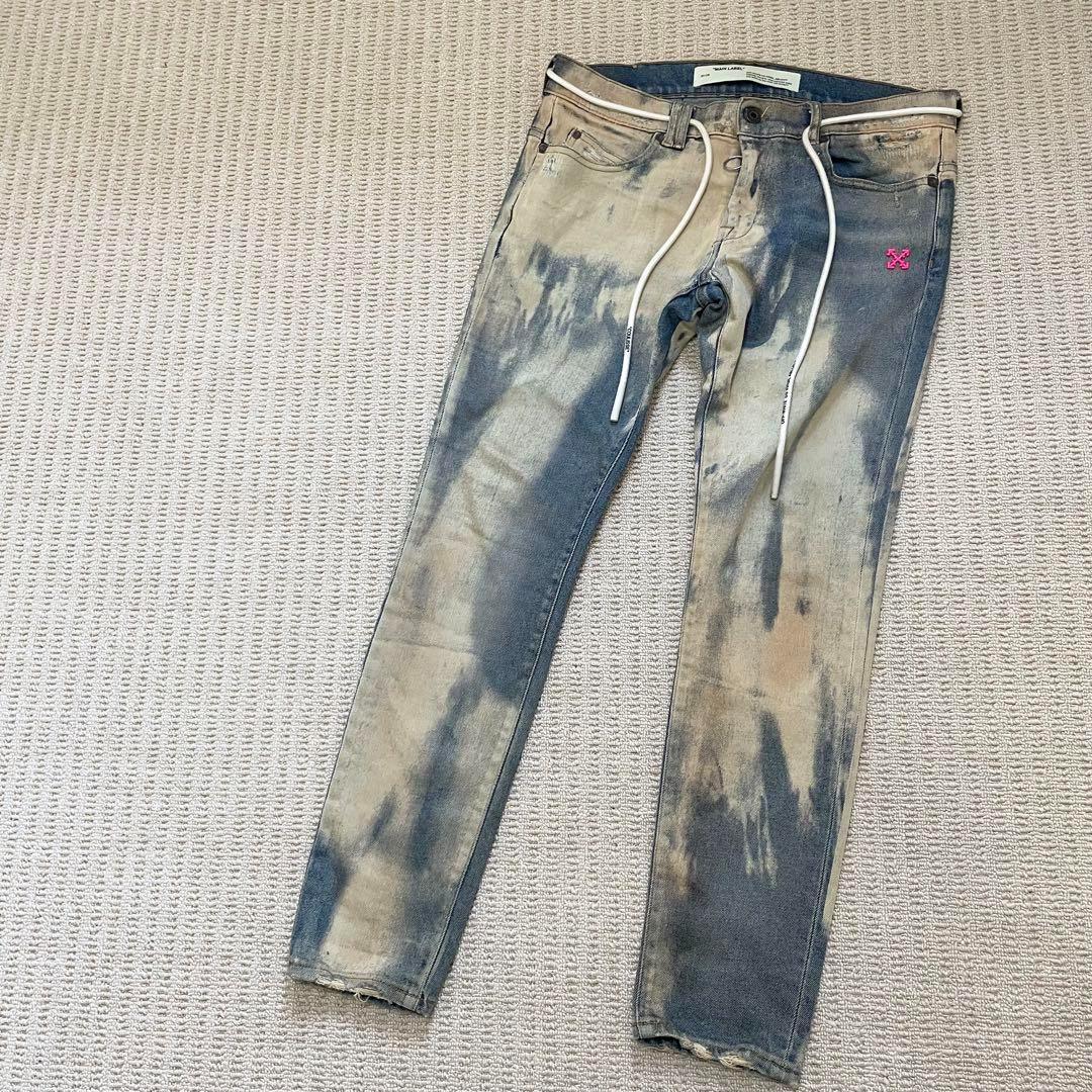 【極美品】オフホワイト　スリムジーンズ　ブリーチ　汚し加工　W32