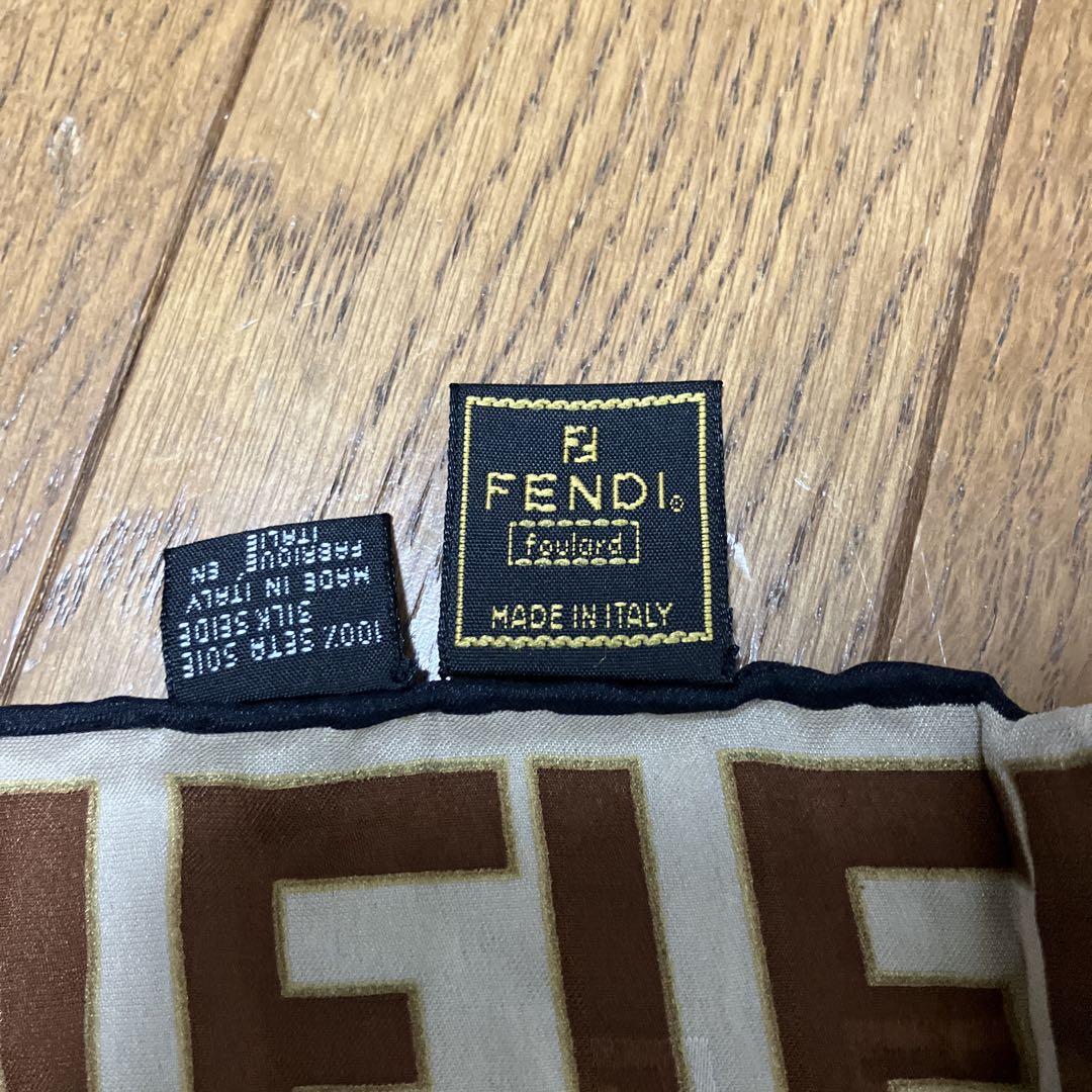 FENDI フェンディ　ストールスカーフ　　　　ブラウン・ブラック FFロゴ