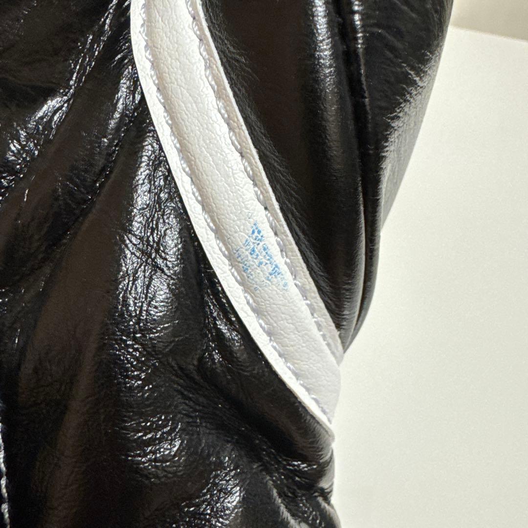 Winning ボクシンググローブ 10 oz 黒 Winning ボクシンググローブ 10 oz 黒