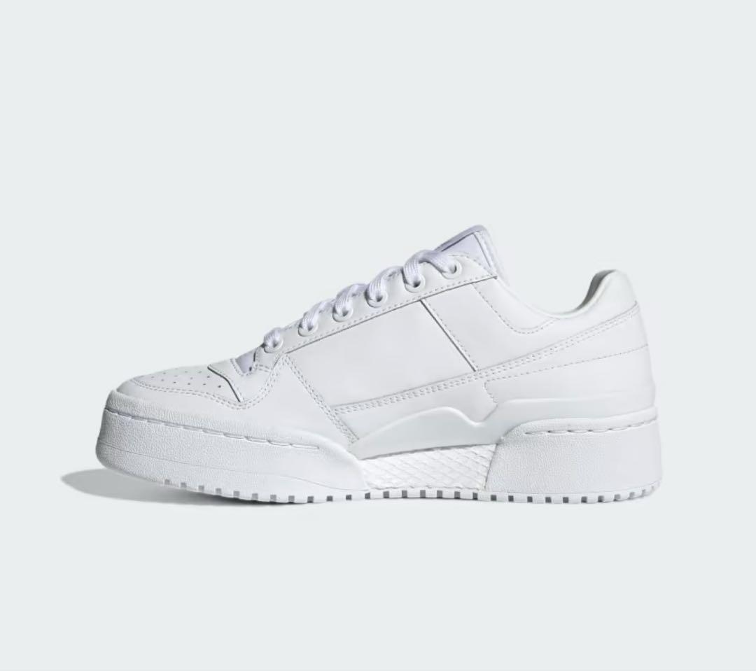 adidas 22.0cmカジュアルスニーカー　FY9042