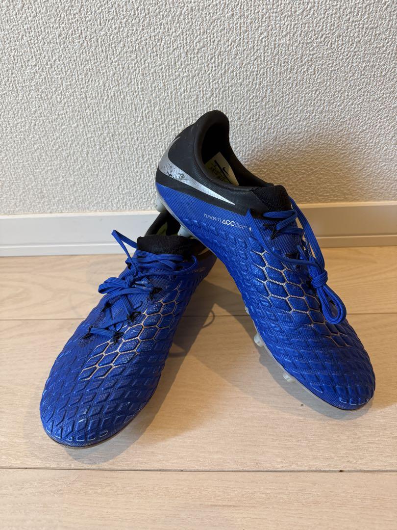 サッカースパイク NIKE ハイパーヴェノム