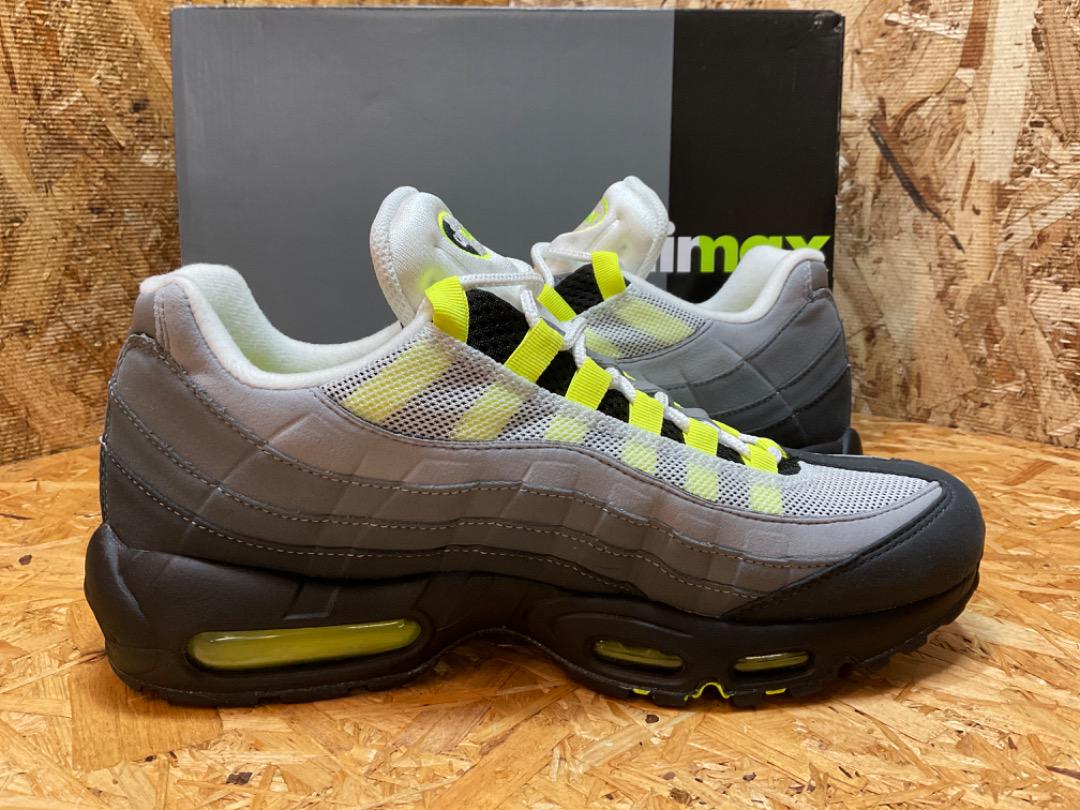 美品 ナイキ CT1689-001 AIR MAX 95 OG ネオン 9.5