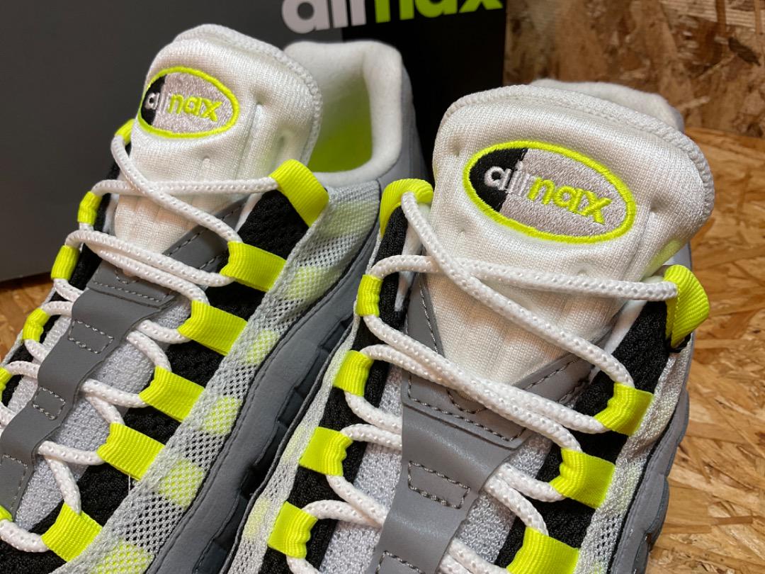 美品 ナイキ CT1689-001 AIR MAX 95 OG ネオン 9.5