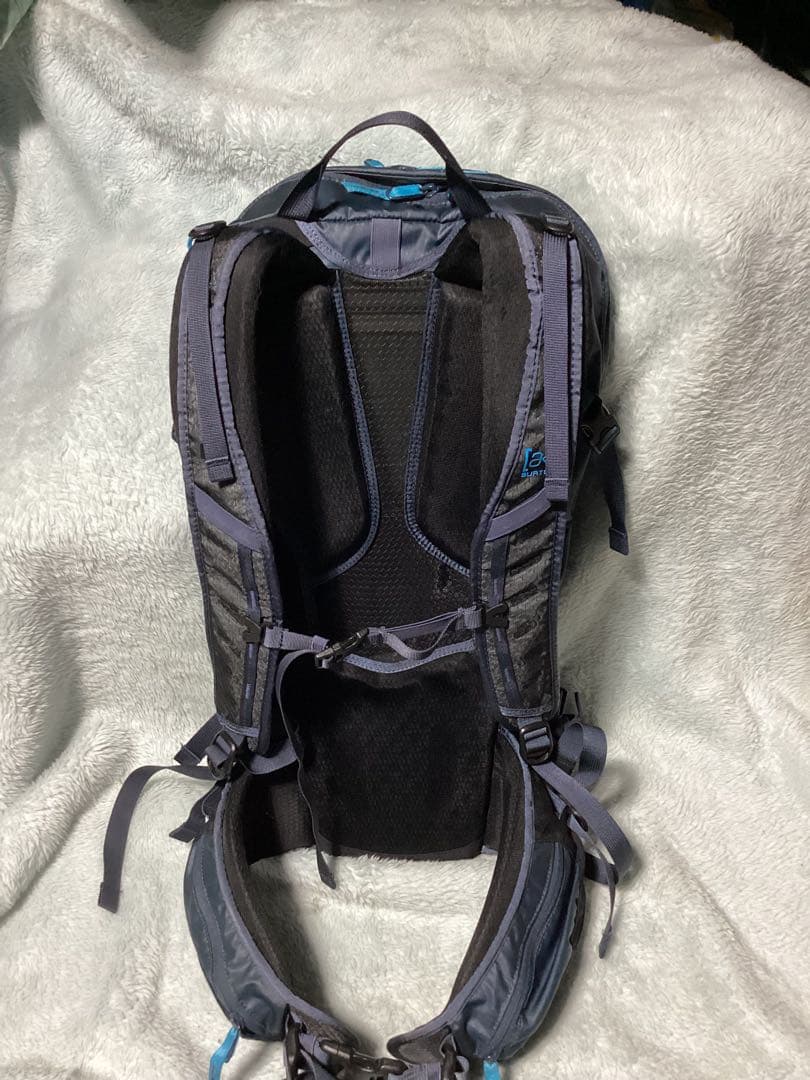 Burton AK バックパック 20L ダークグレー/ブルー