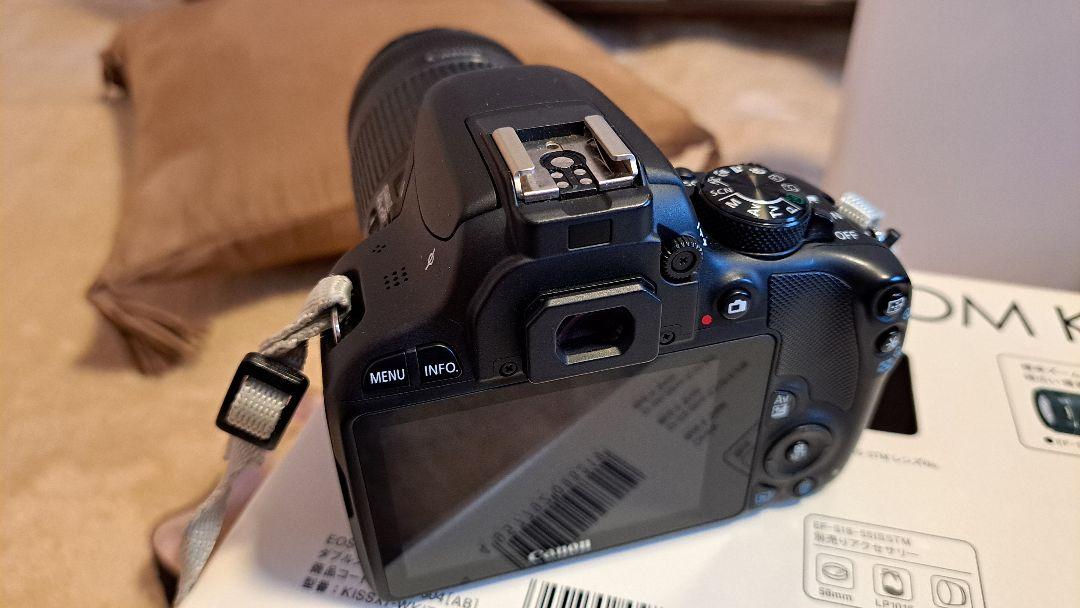 EOS Kiss X7 ダブルズームキット 一眼レフ Canon 本体