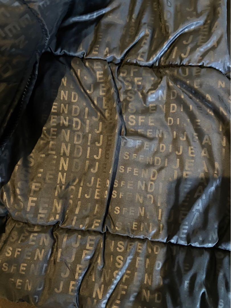 FENDI ダウン