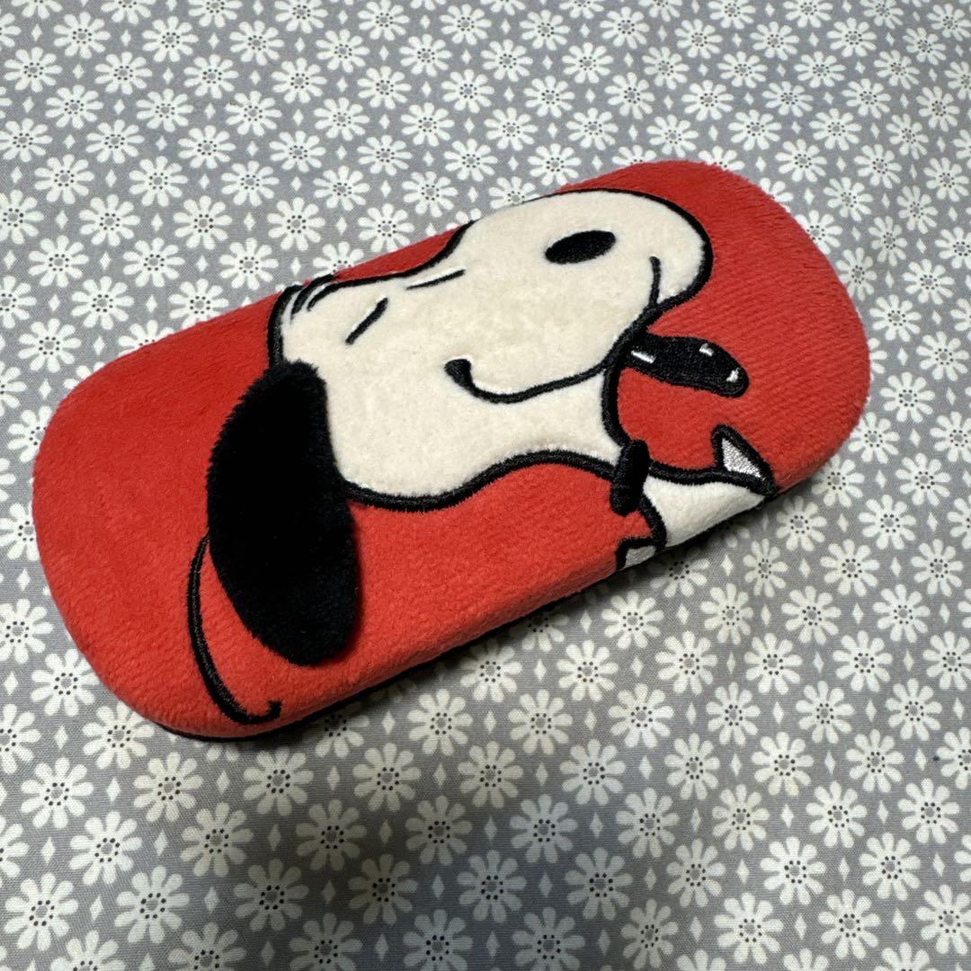 スヌーピー眼鏡ケースフワフワ