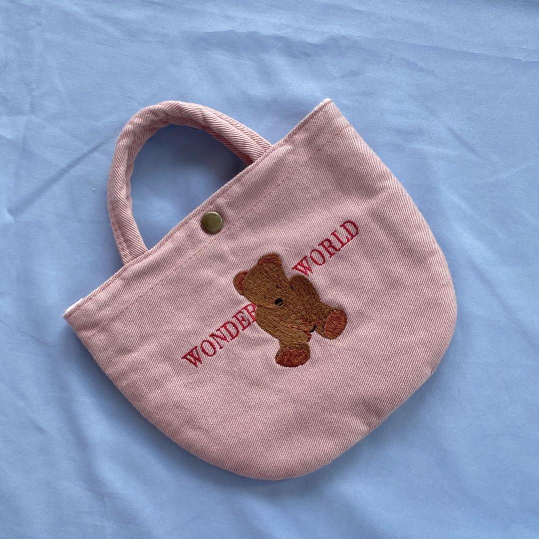 WONDERFUL WORLD、クマ刺繍 WONDERFUL WORLD、クマ刺繍