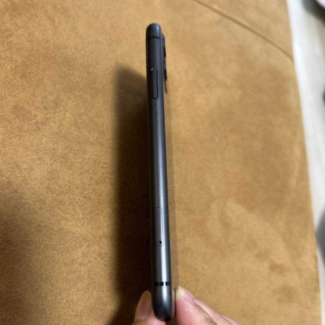 iPhone 11 ブラック 64GB 画像5