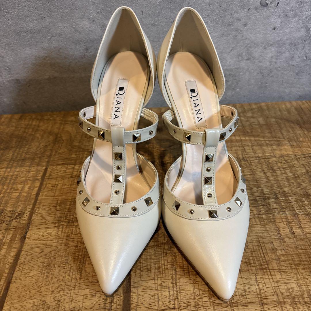 極美品✨️DIANA ダイアナ スタッズ付き Tストラップ パンプス ホワイト