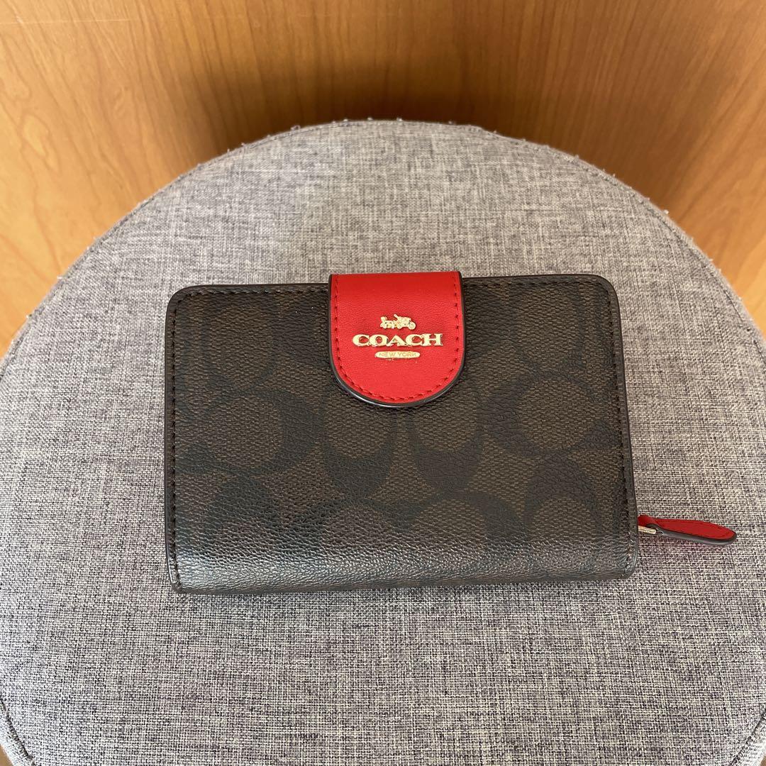 COACH 二つ折り財布 ブラック/レッド