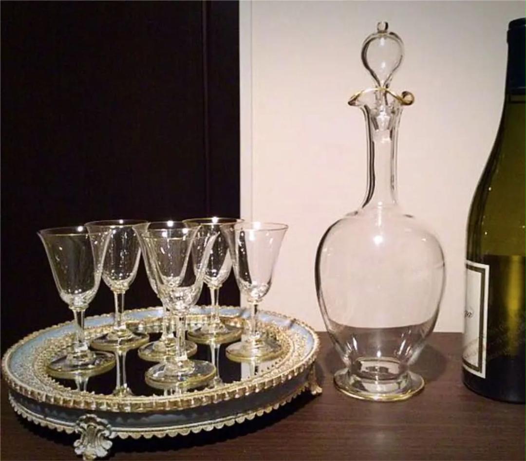 ホワイト系ファッション 美オールド バカラBaccarat 金彩 デカンタ & グラス 6脚 レア☆希少 食器 キッチン/食器ホワイト系¥55,764-shibuya-nob.com 格安販売 スケールモデル ワイングラス バカラ オールド 美品*BACCARAT 食器