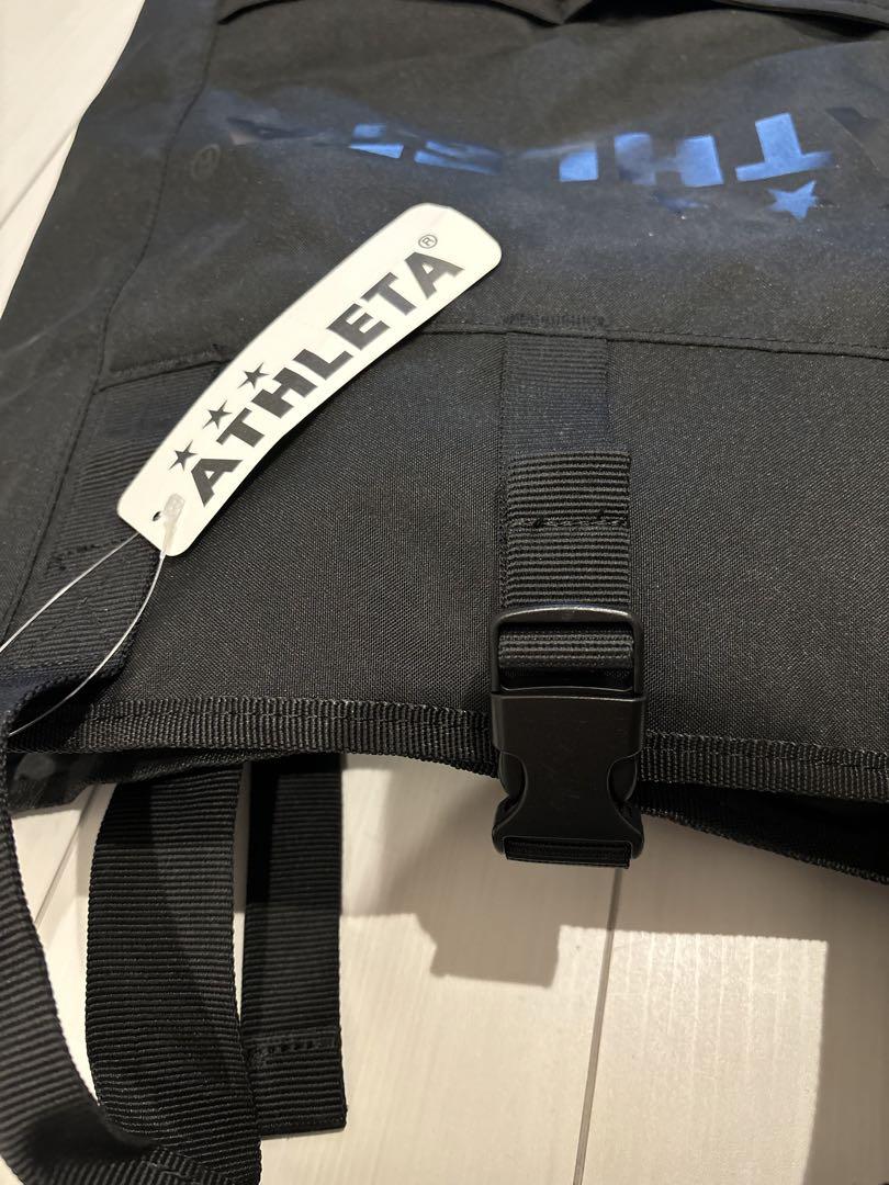 ATHLETA ブラック バックパック　新品