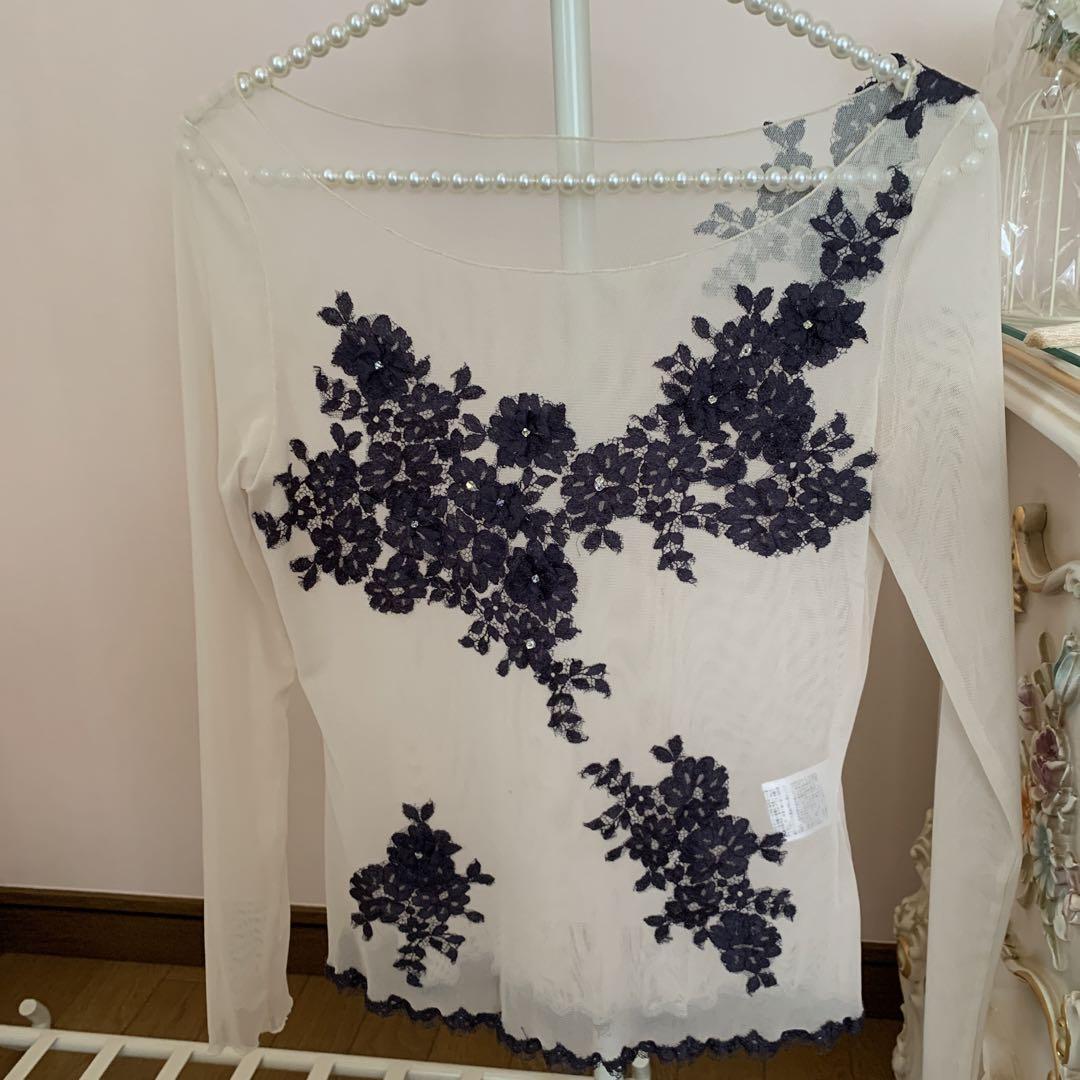 近沢レース　チュールレース刺繍カットソー 4,500円