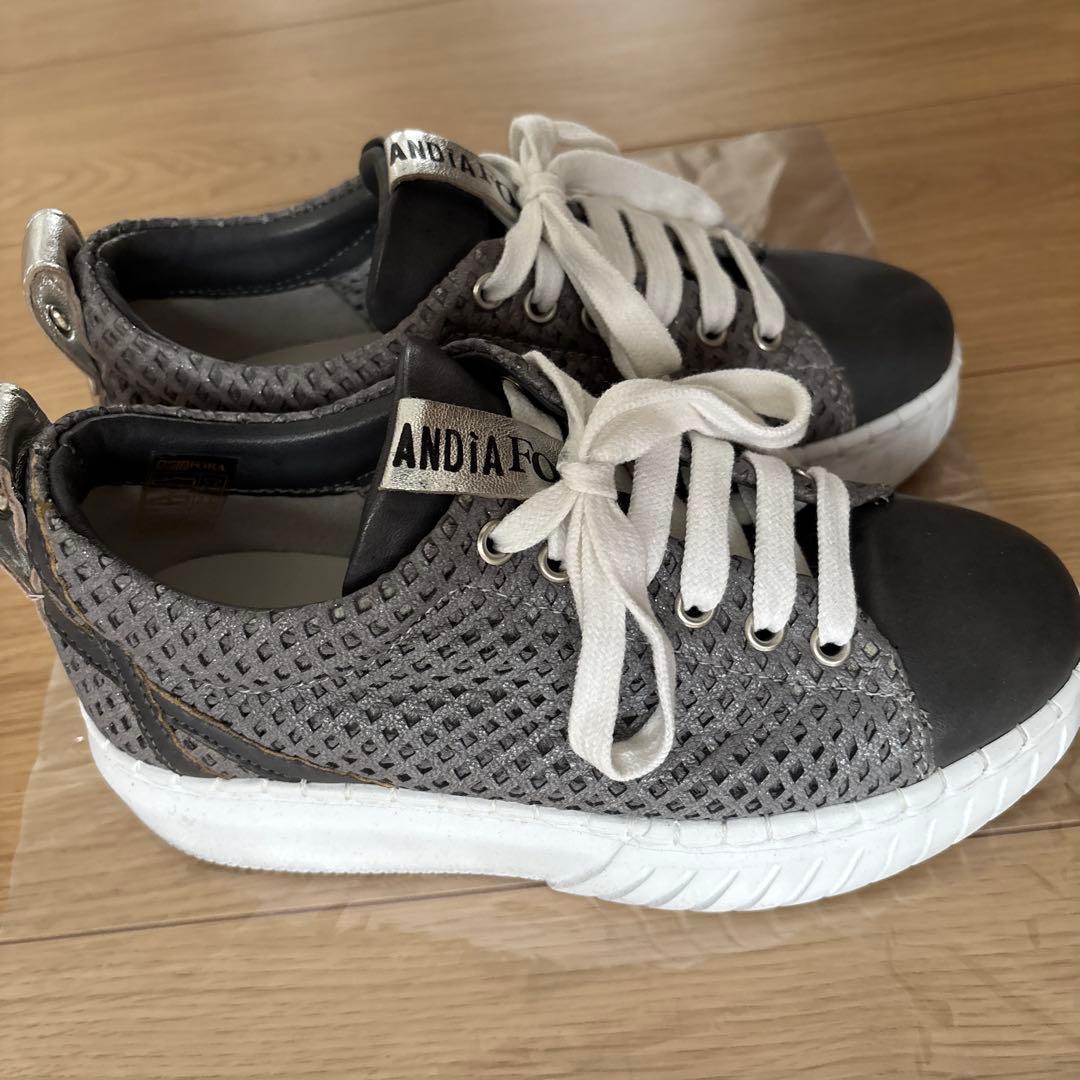 ANDIA FORO グレー メッシュ スニーカー