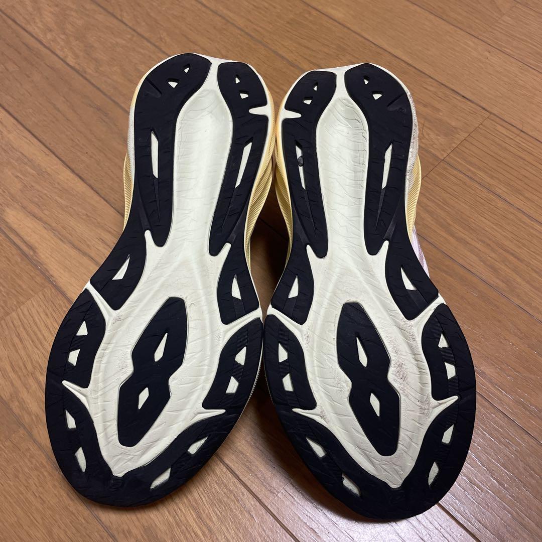 アシックス　ノバブラスト3 NOVABLAST3