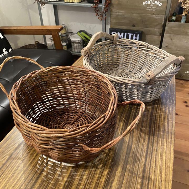 ⭐︎レトロな編みカゴ 2つセット⭐︎ バスケット かご - メルカリ ⭐︎レトロな編みカゴ 2つセット⭐︎ バスケット かご - メルカリ