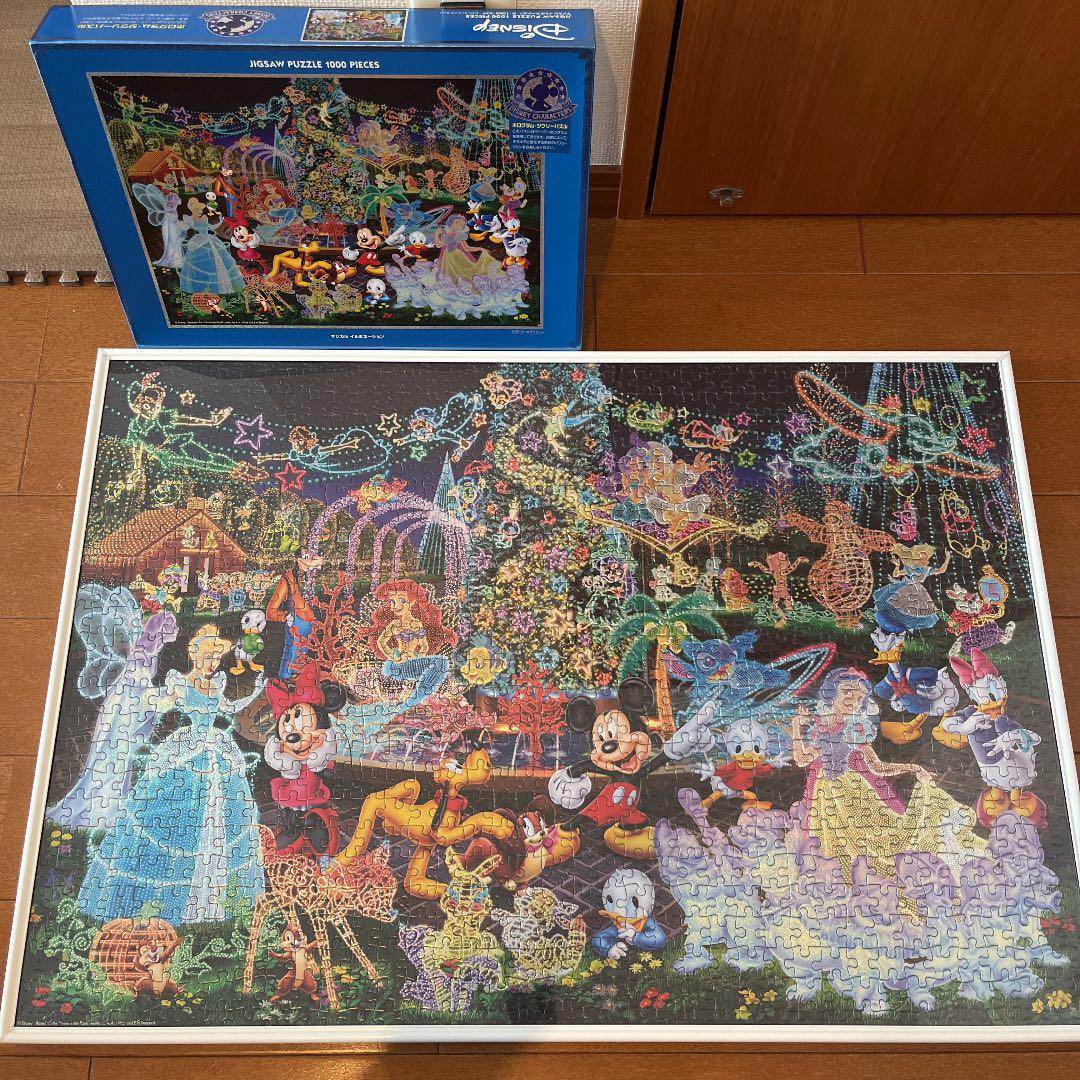 完成品・ディズニーの枠付き】ディズニー 世界最小1000ピース