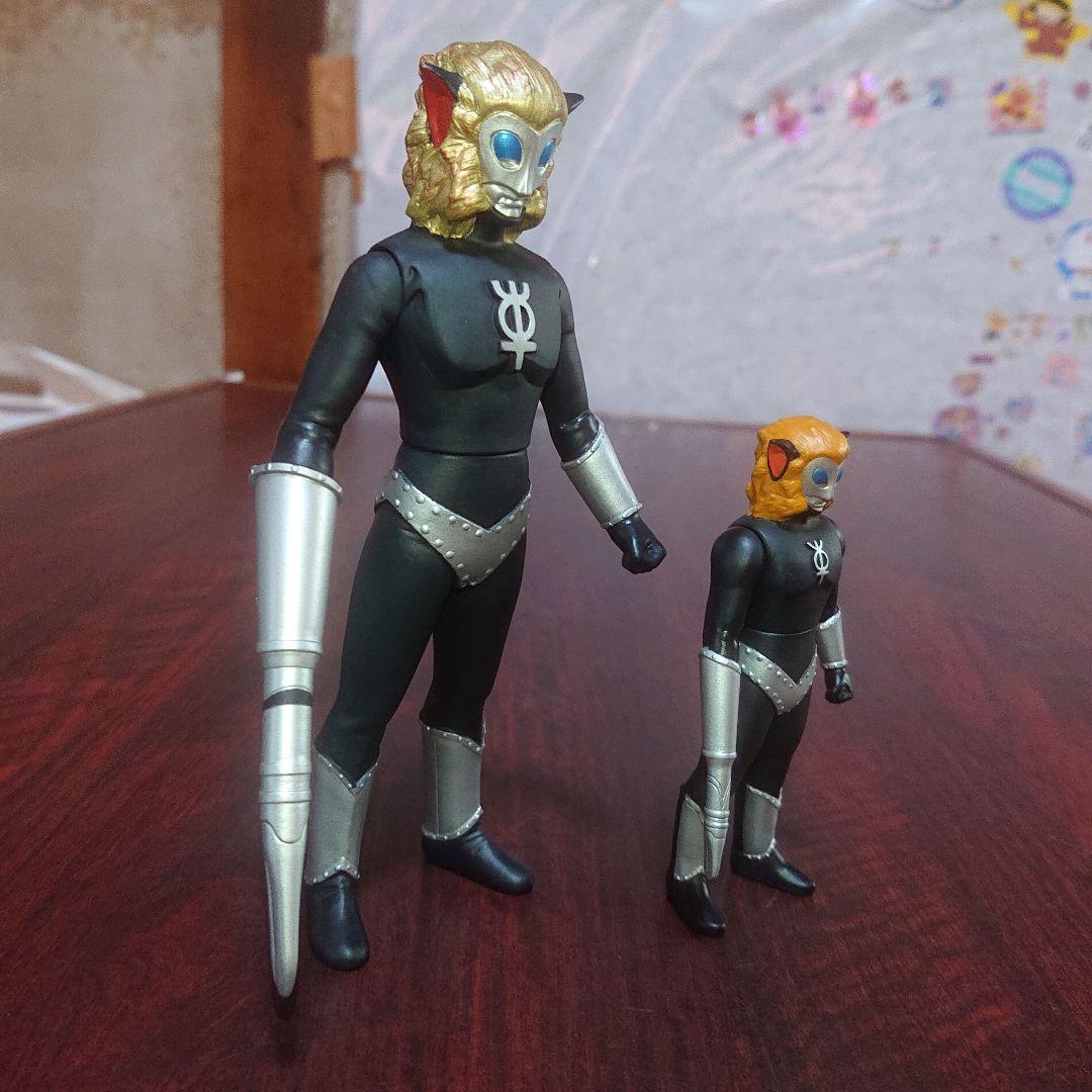 タカトク　マグマ星人　ソフビ 絶版/マグマ星人 ソフビ セット - メルカリ