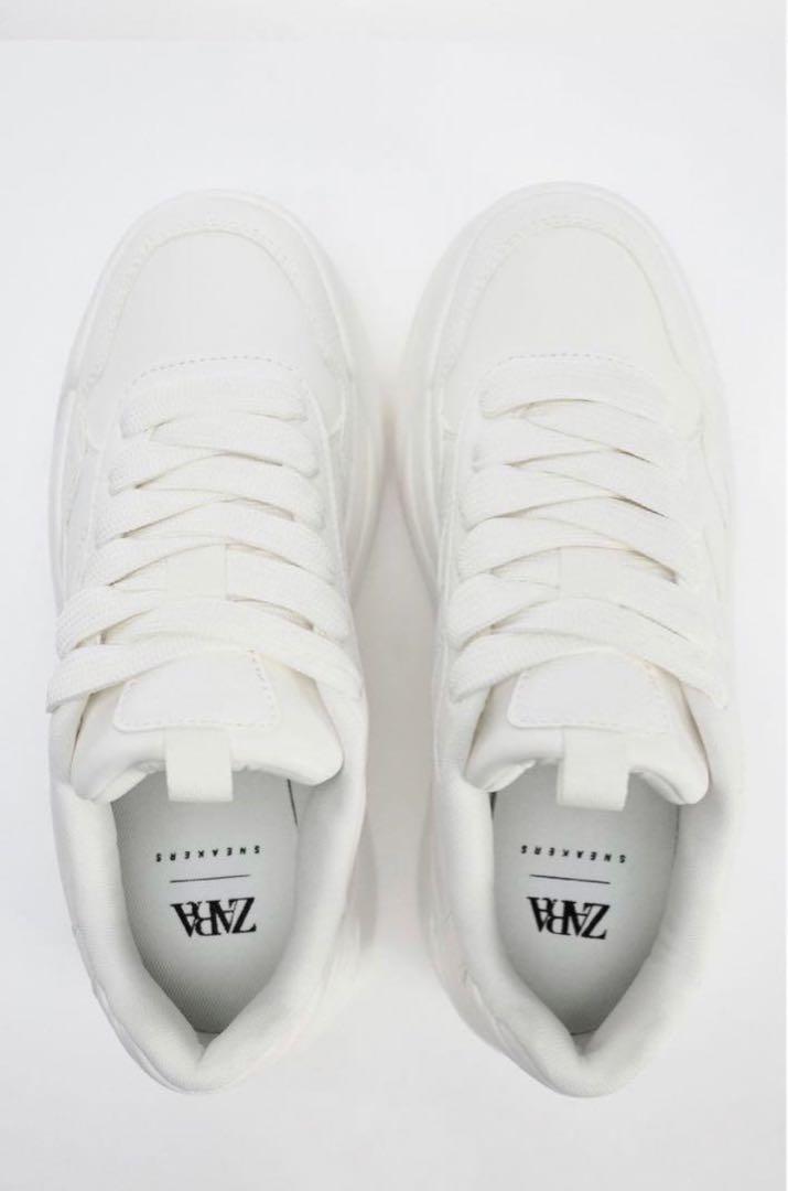 ZARA 新品 フラットフォームソール ランニング スニーカー 36サイズ 低 価格 通販ファッション - ZARA 新品 フラットフォームソール