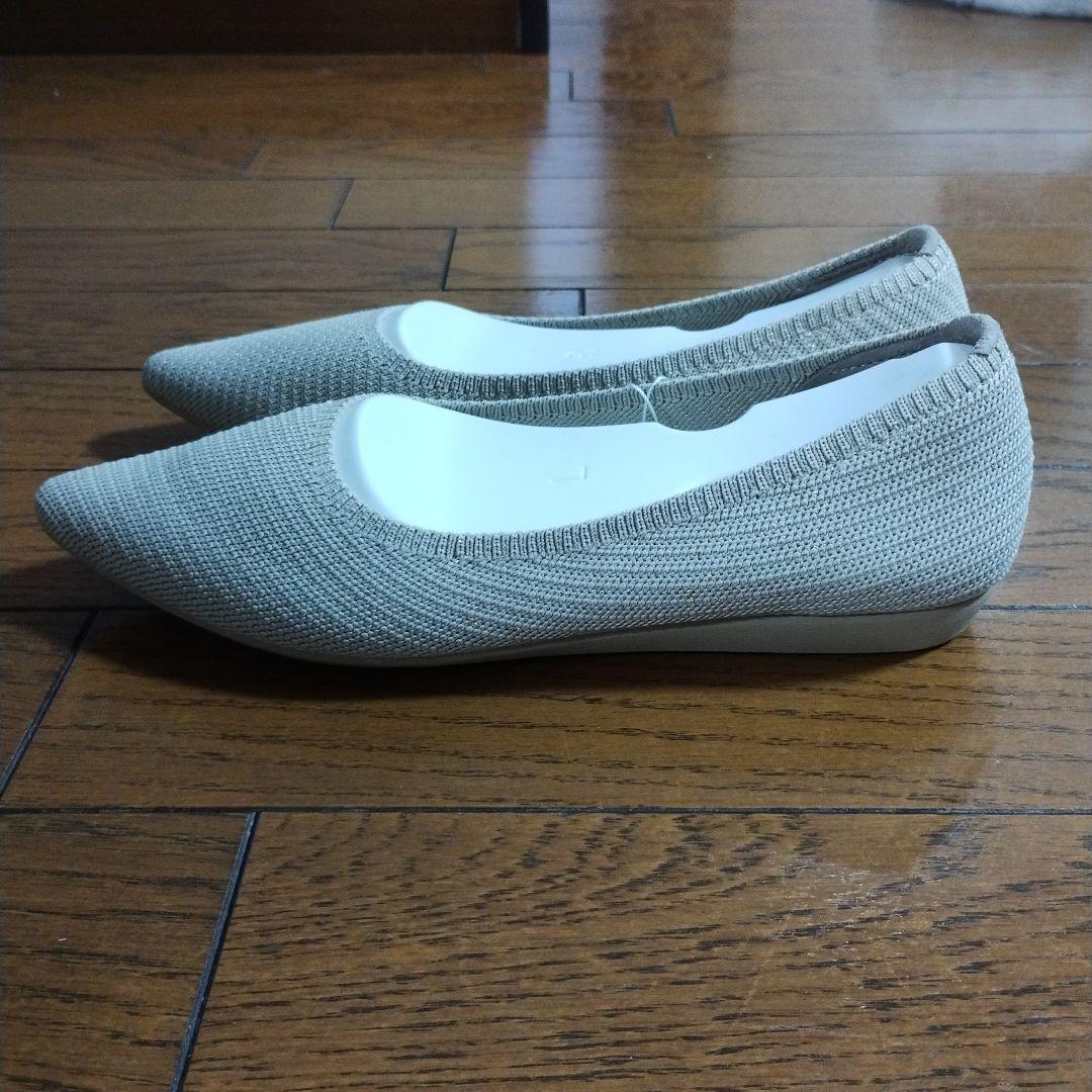 新品未使用　steppi ベージュ ポインテッドトゥ フラットシューズ サイズ6