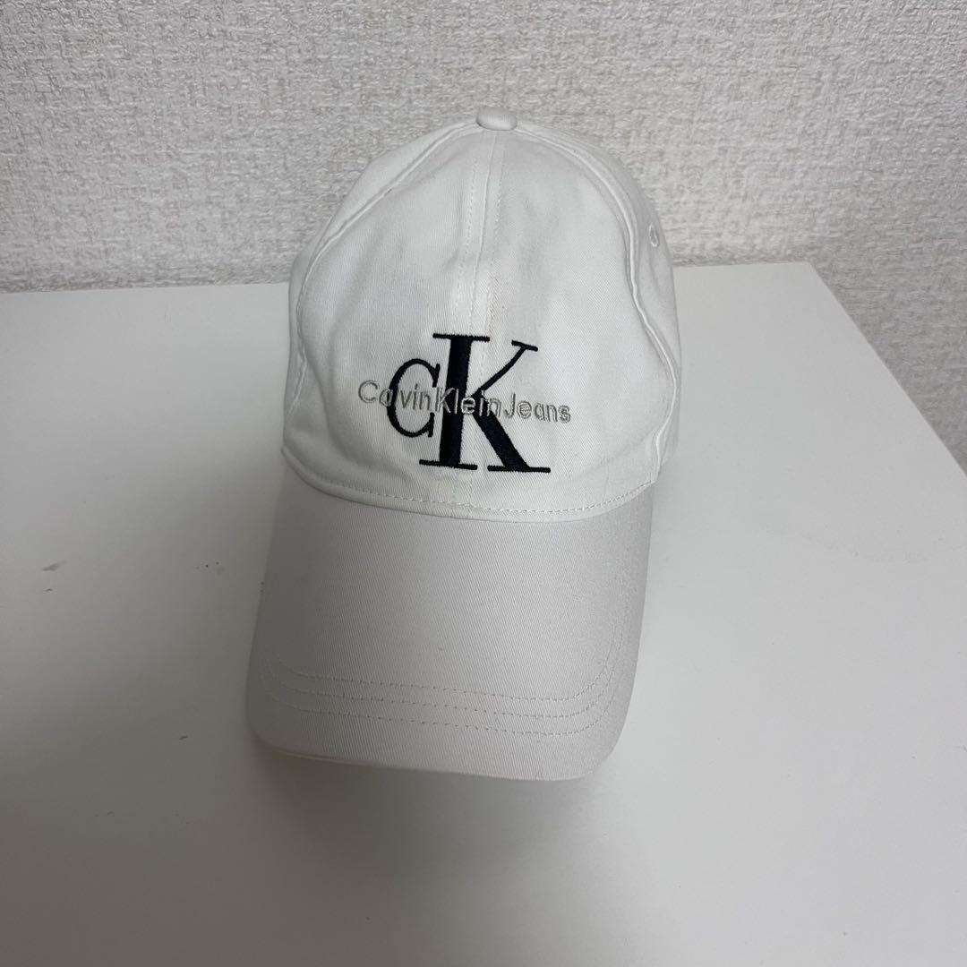 カルバンクライン　キャップ　ホワイト