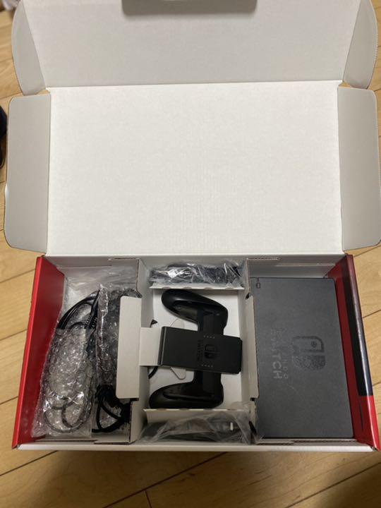 新型 Nintendo Switch 本体　ネオンカラー