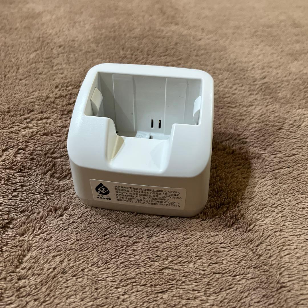 docomo純正 卓上ホルダ F49