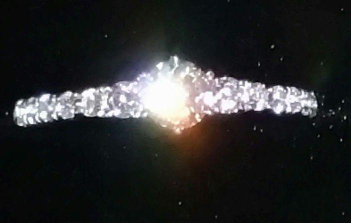 ダイヤモンドシライシ 0.228ct G VS1 3EX D0.212ct