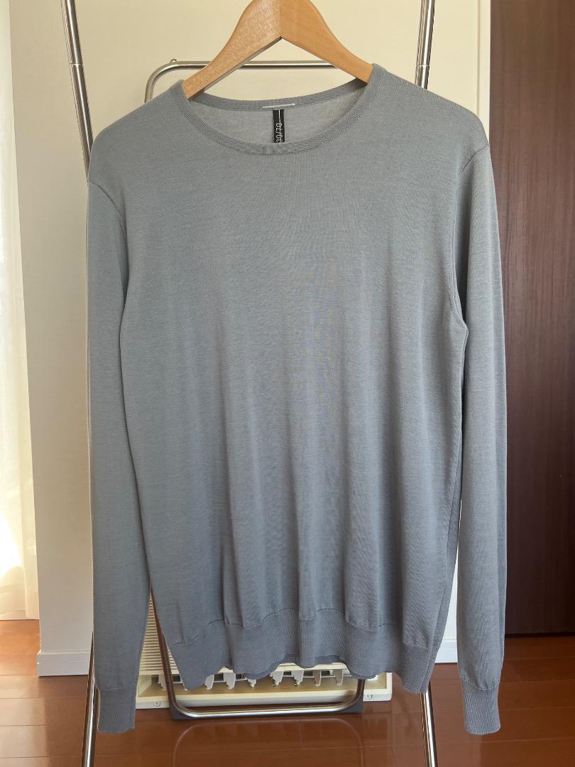【30％OFF】 トレンタセッタンタ グレー 長袖ニット クルーネック トップス