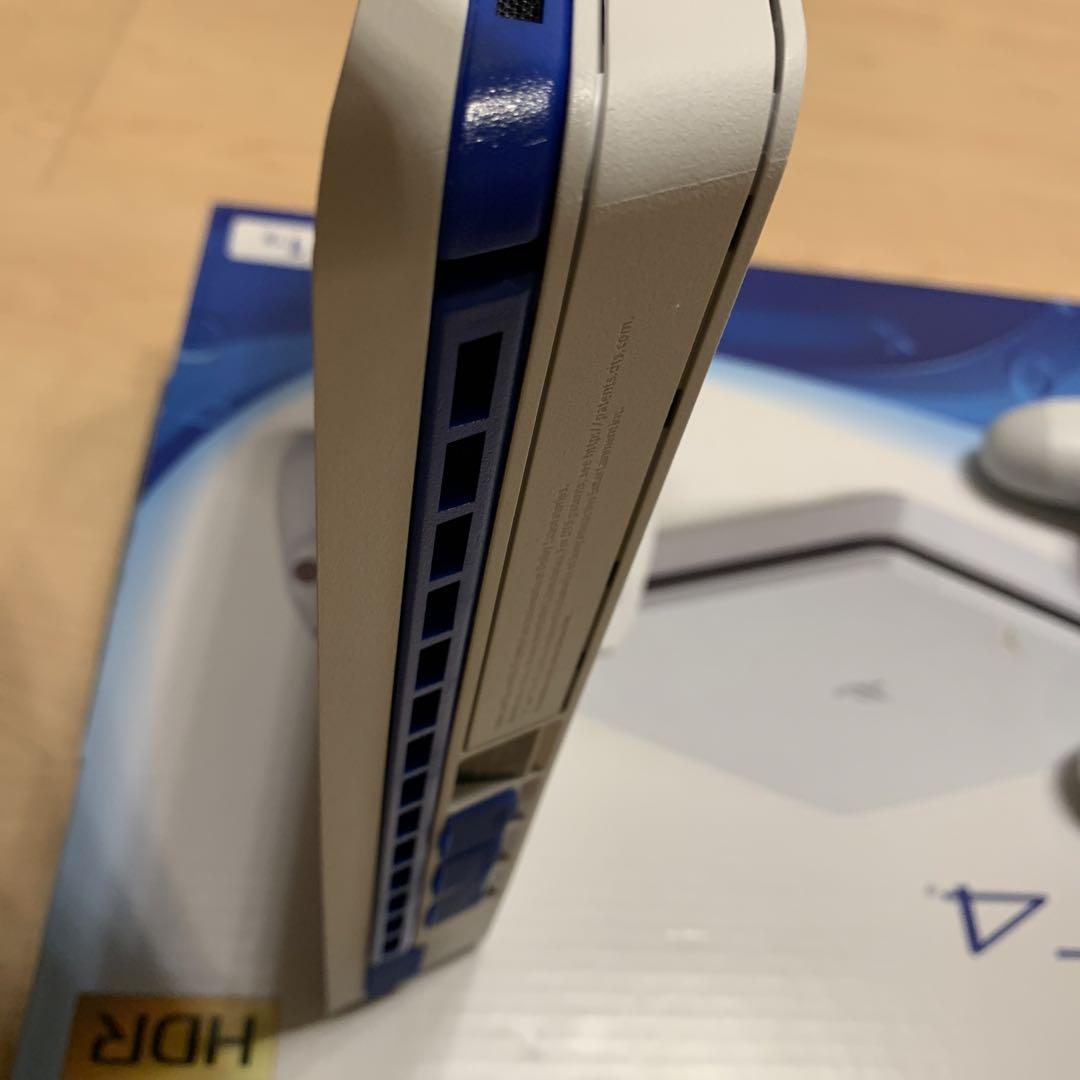 PlayStation 4 グレイシャーホワイト 1TB