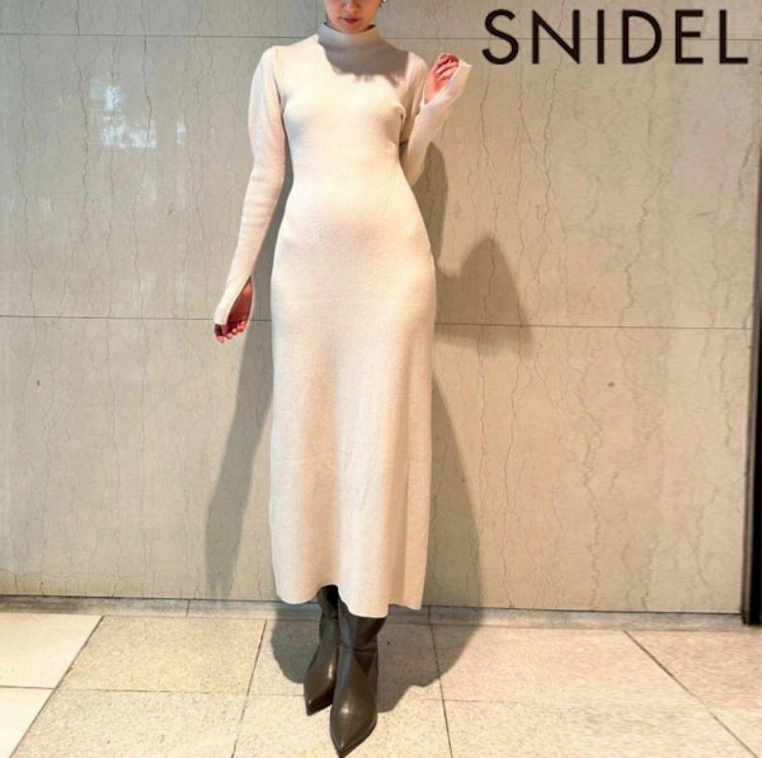 【新品未使用タグ付き】SNIDEL ドレス バックオープンリブニットワンピース