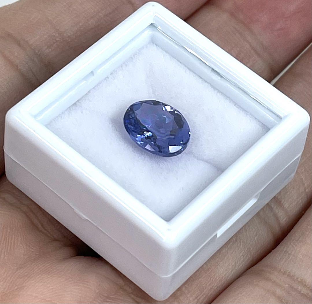 宝石ルース 【天然タンザナイトの『本物』の色です】最高品質2.884カラット鑑別 宝石ルース 【天然タンザナイトの『本物』の色です】最高品質