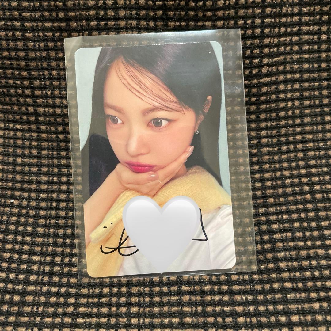 Le Sserafimルセラフィム ウンチェ 直筆サイン トレカ フォトカード